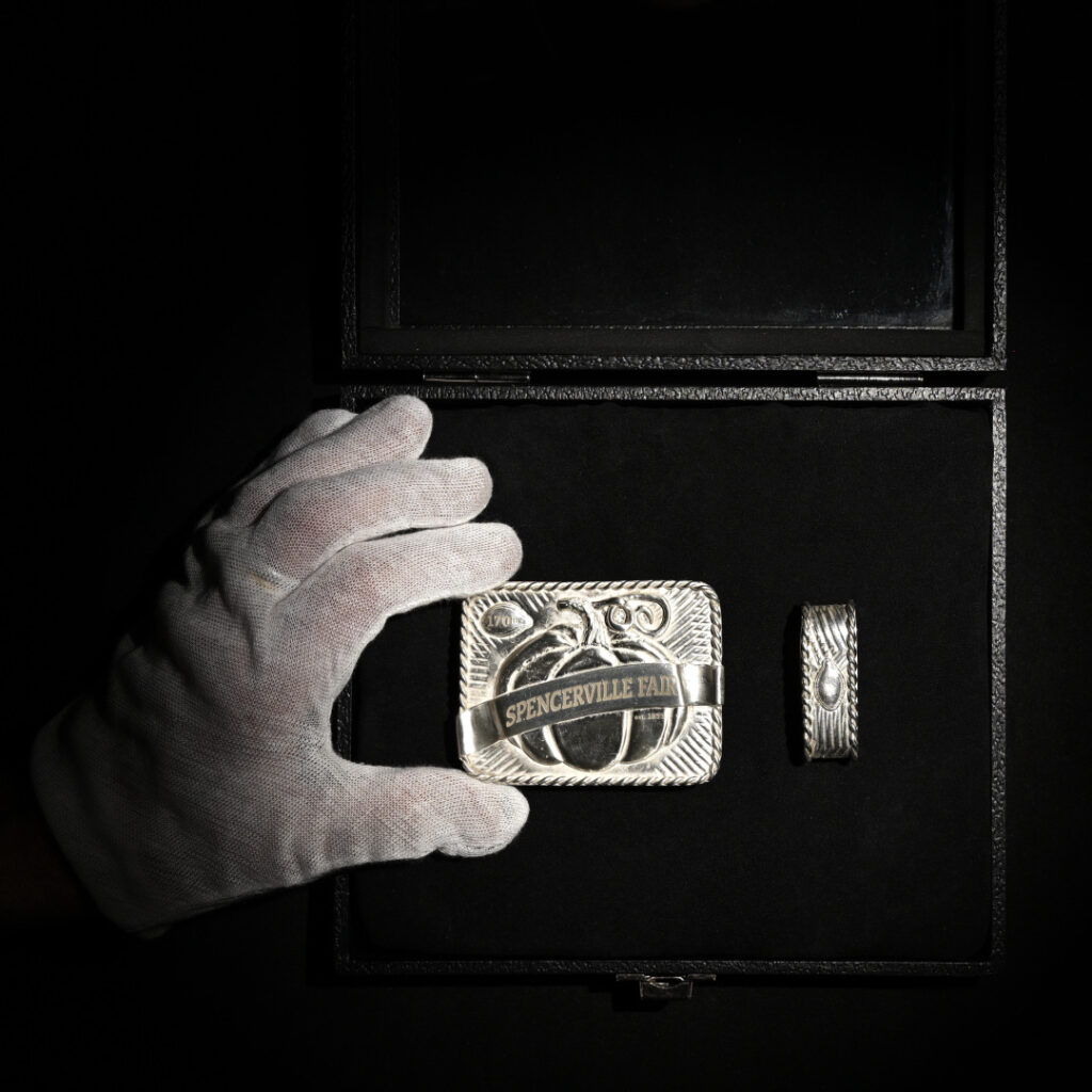 TRIBE STERLING SILVER BUCKLE SET IN PRESENTATION BOX